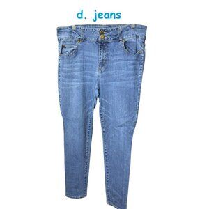 D. Jeans Plus Size 16W Mid-Rise Stretch Skinny Denim Jeans Light Wash